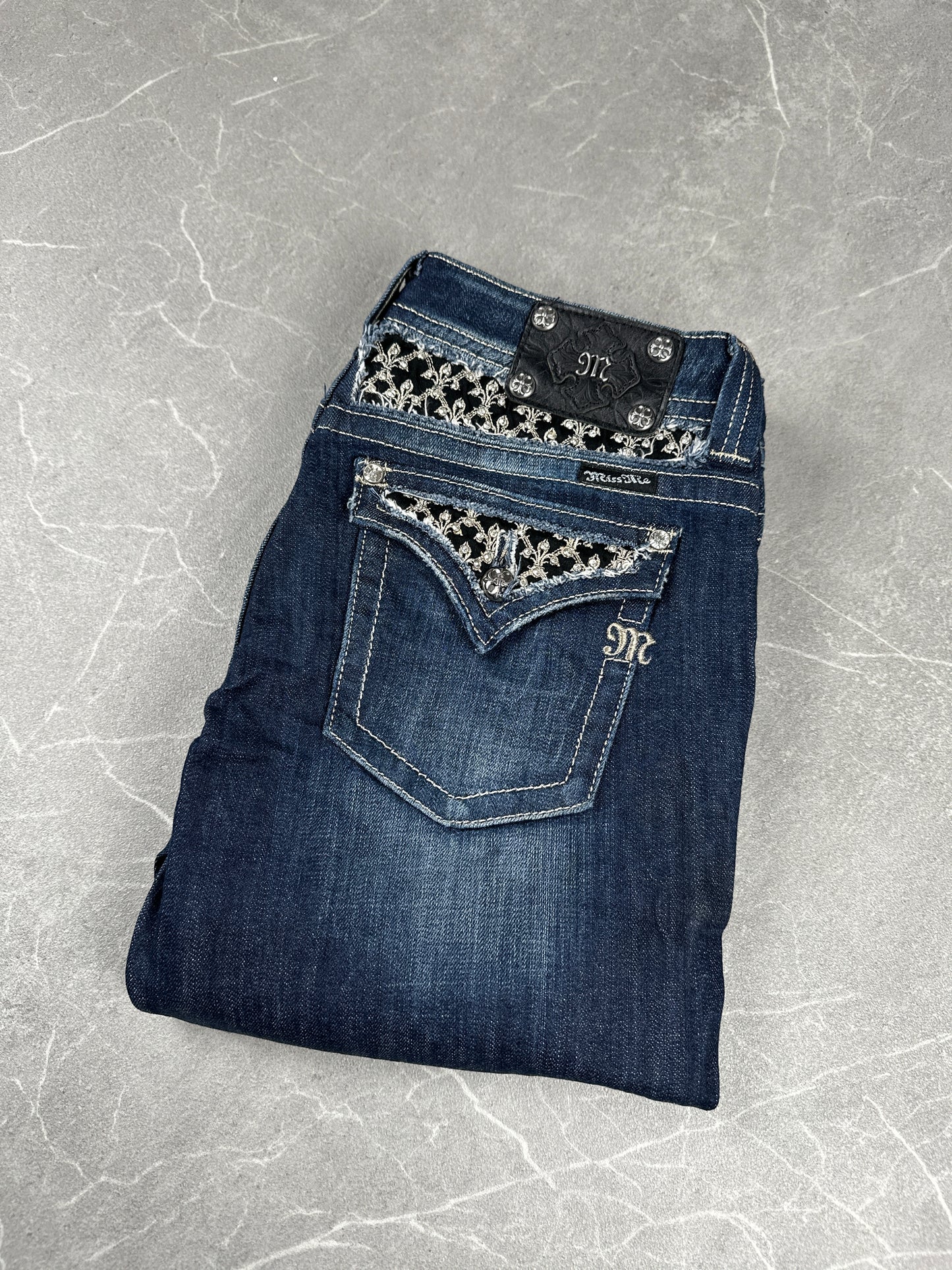 Miss Me Bootcut Low Rise // 33 (L-XL)