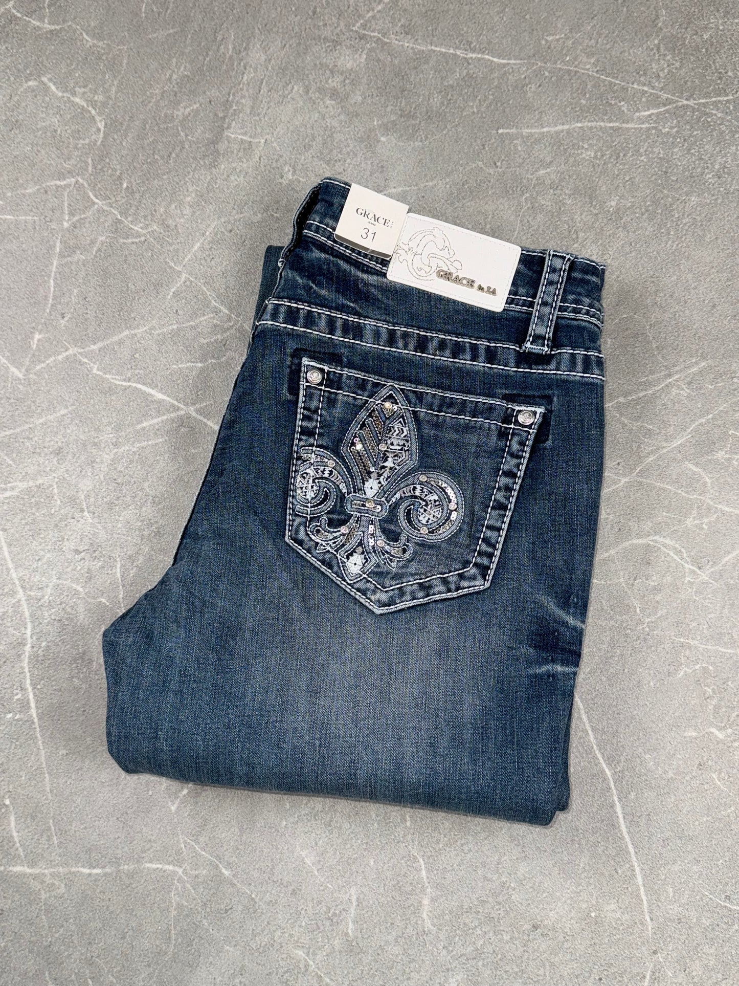 Grace in LA Bootcut Low Rise // 31 (L)