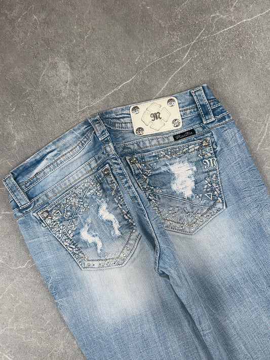 Miss Me Bootcut Low Rise // 29 (M)