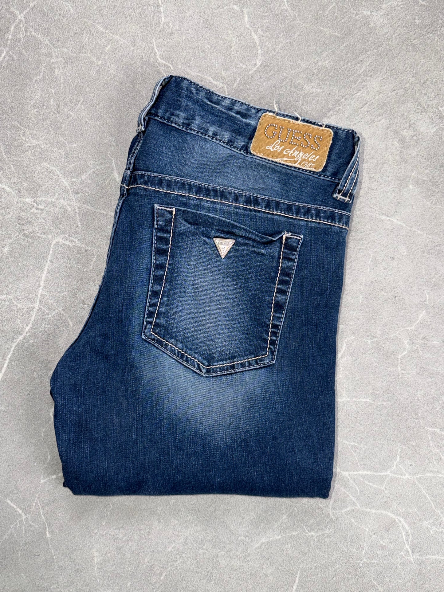 Guess Bootcut Low Rise // 31 (L)