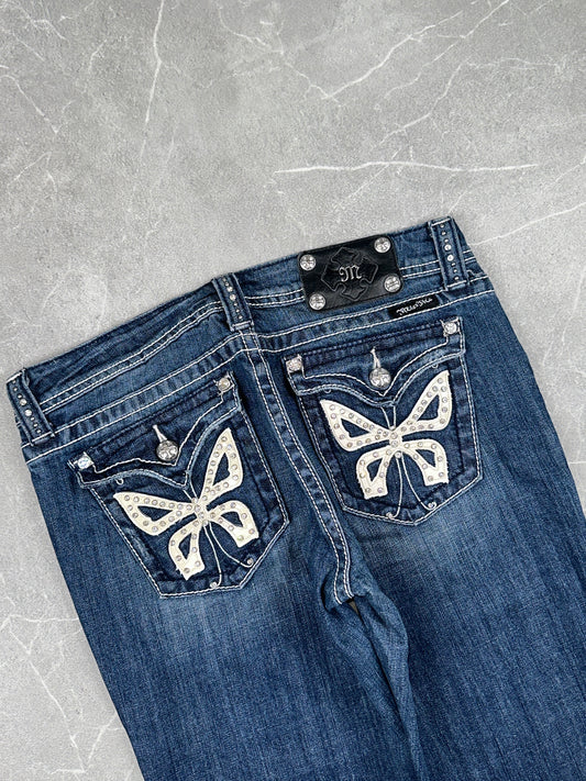 Miss Me Bootcut Low Rise // 31 (L)