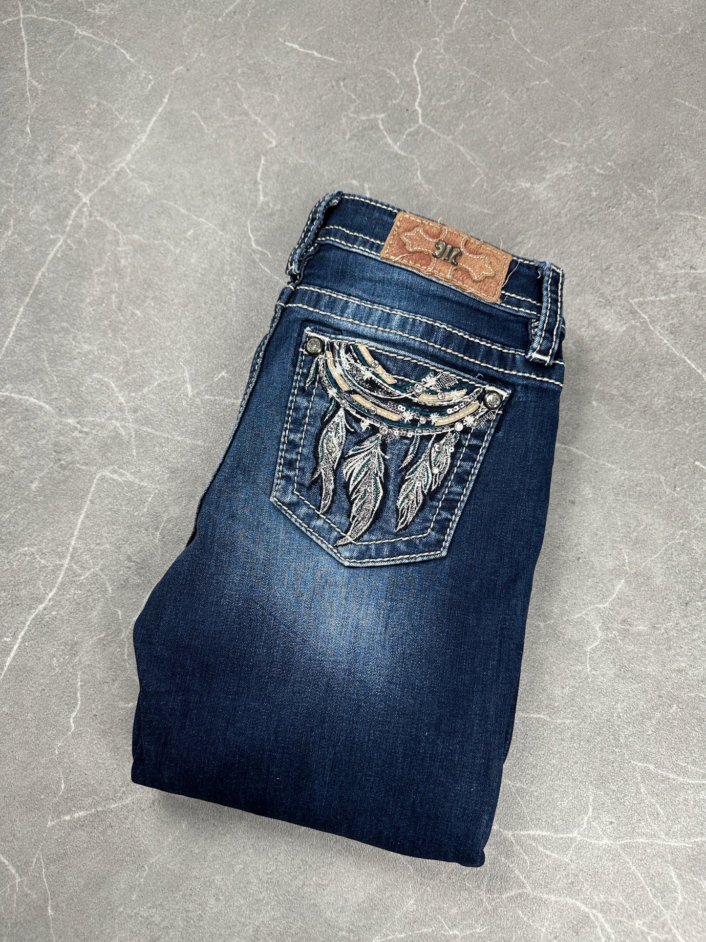 Miss Me Bootcut Mid Rise // 27 (S)