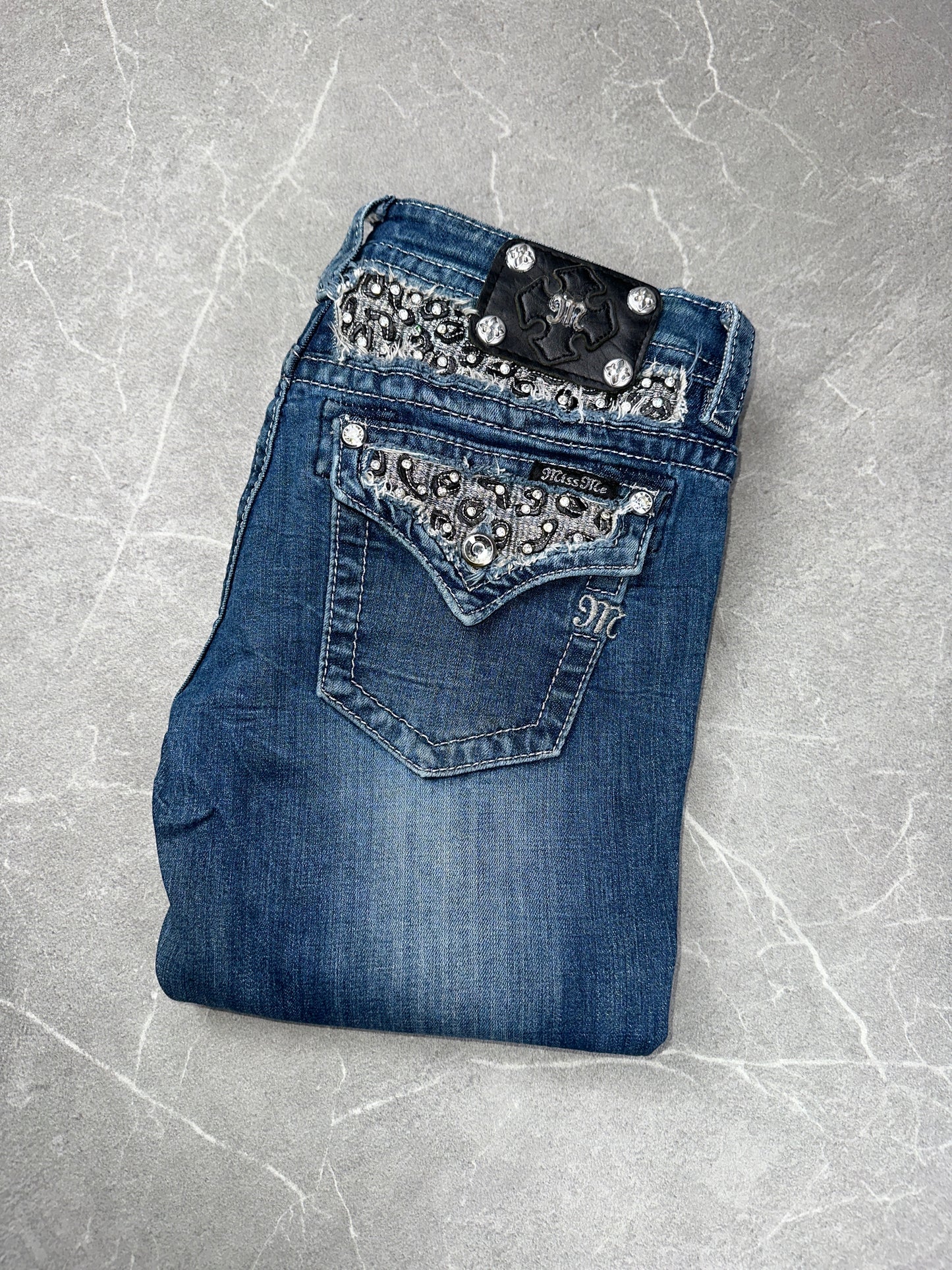 Miss Me Bootcut Low Rise // 29