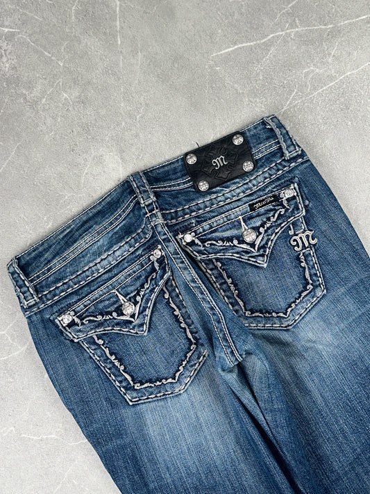 Miss Me Bootcut Low Rise // 27 (S)