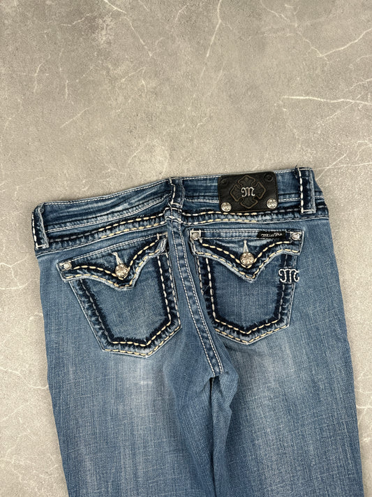 Miss Me Bootcut Low Rise // 29 (M)