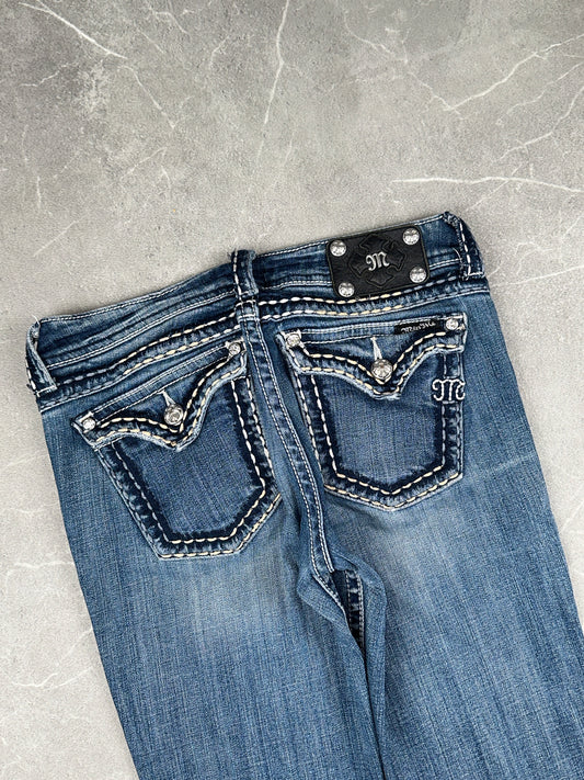 Miss Me Bootcut Low Rise // 29 (M)
