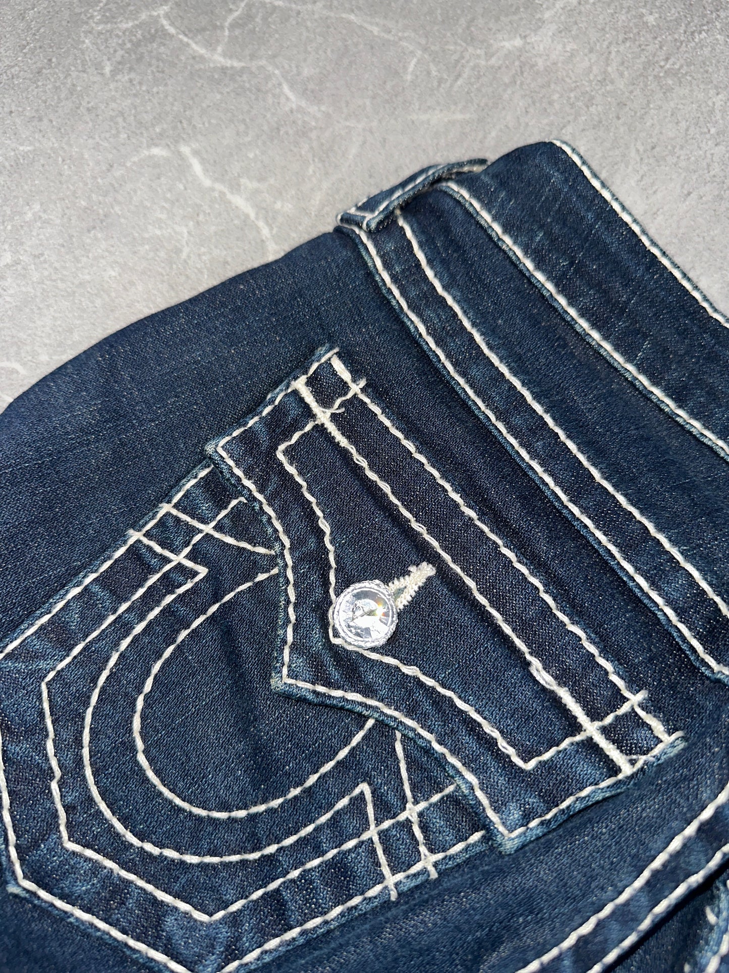True Religion Straight Low Rise // 25 (Xs)