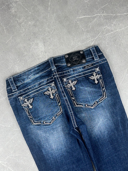 Miss Me Bootcut Low Rise // 30 (M)