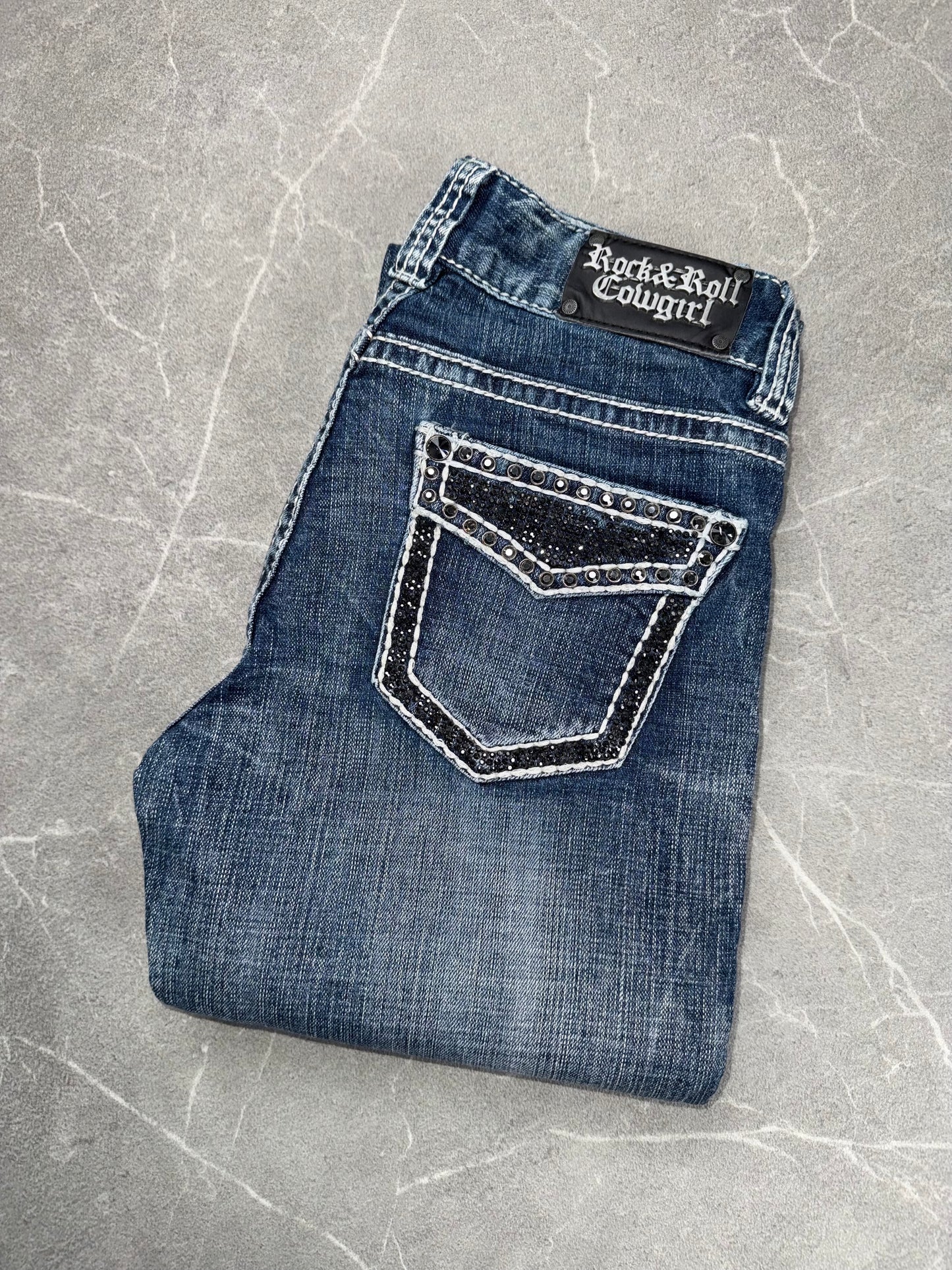 Rock & Roll Cowgirl Bootcut Mid Rise // 26 (S)