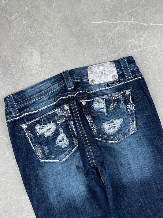 Miss Me Bootcut Mid Rise // 28 (M)