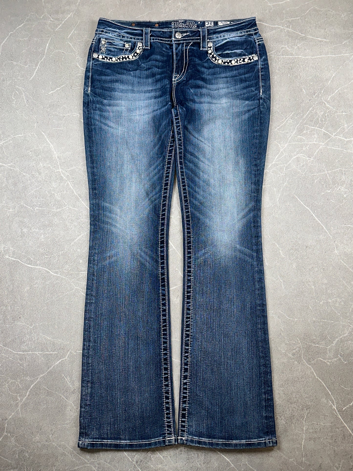 Miss Me Bootcut Mid Rise // 32 (L)