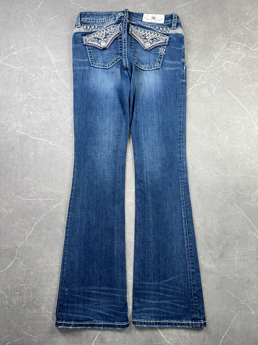 Miss Me Bootcut Low Rise // 28 (M)