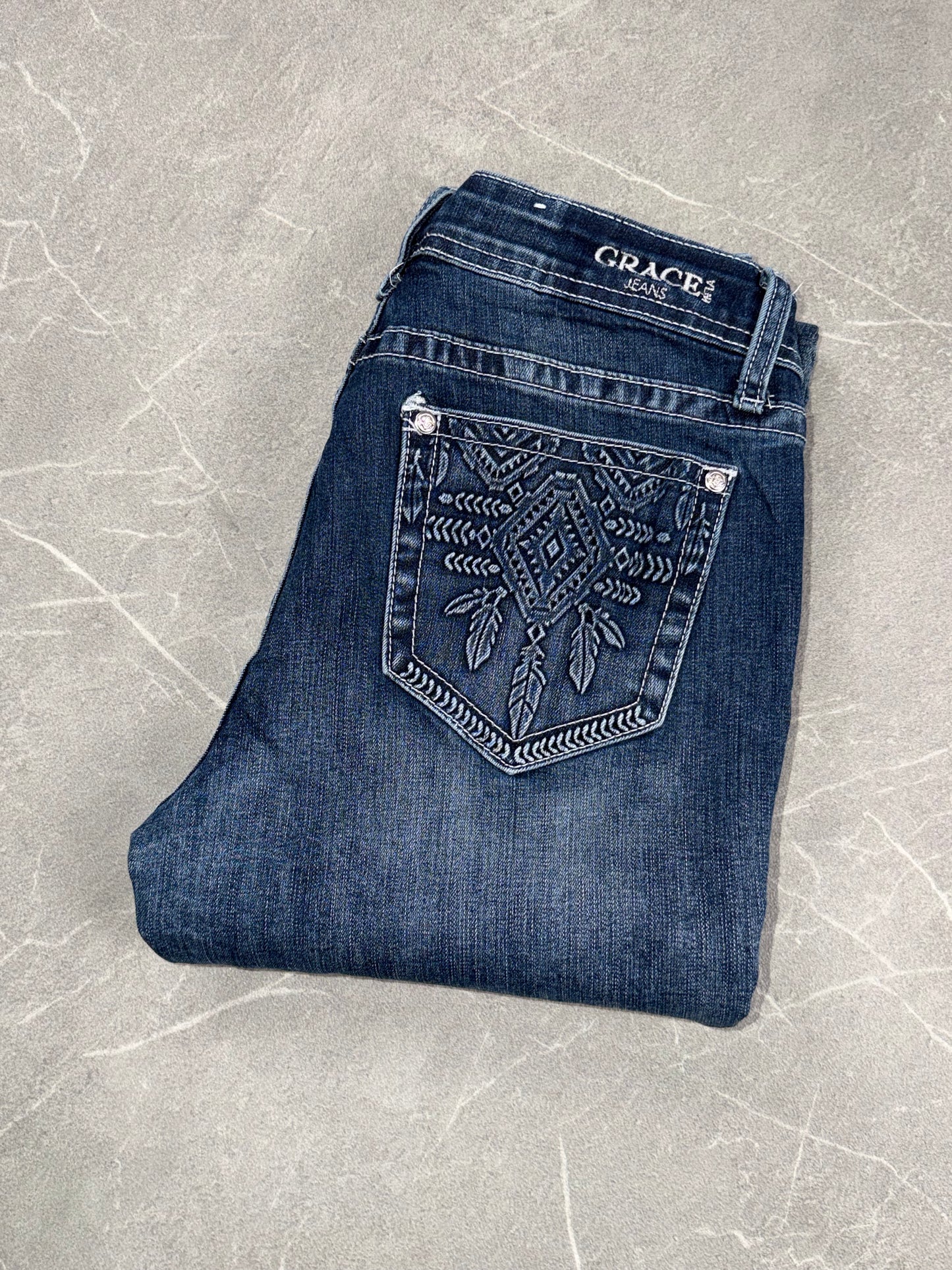 Grace Bootcut Mid Rise // 27 (S)