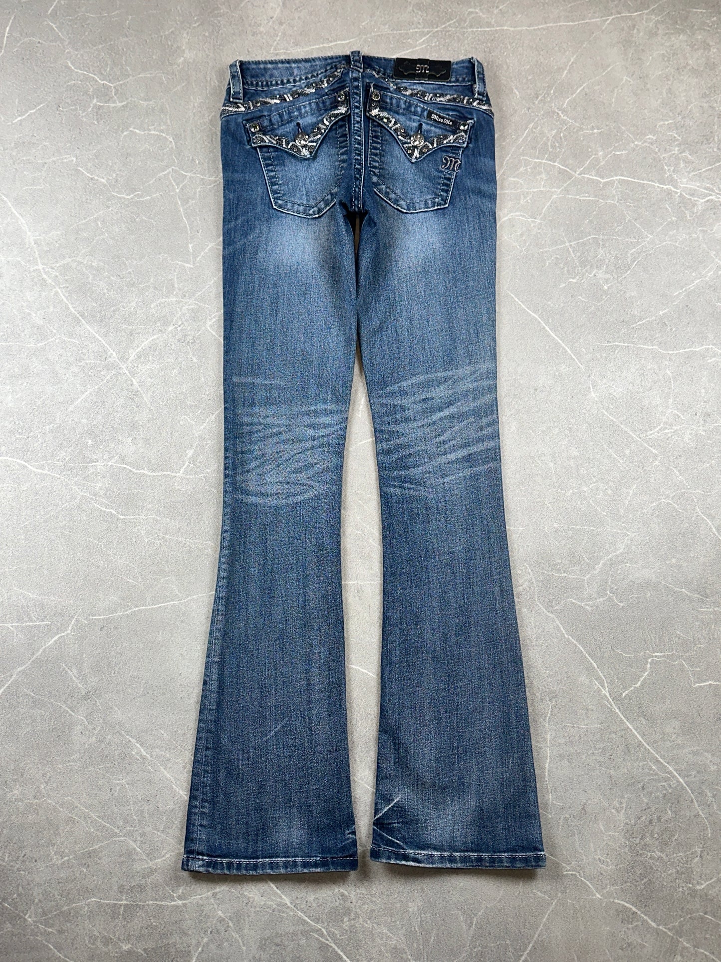 Miss Me Bootcut Low Rise // 25 (Xs)