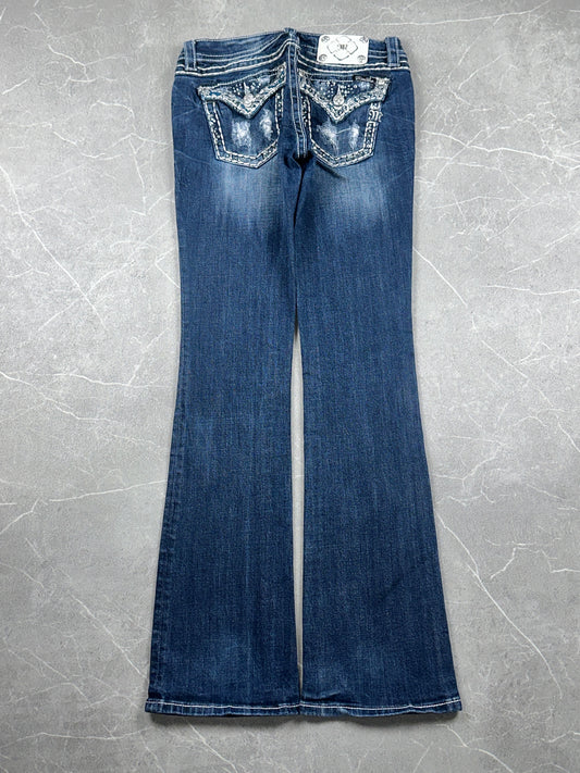 Miss Me Bootcut Low Rise // 28 (M)