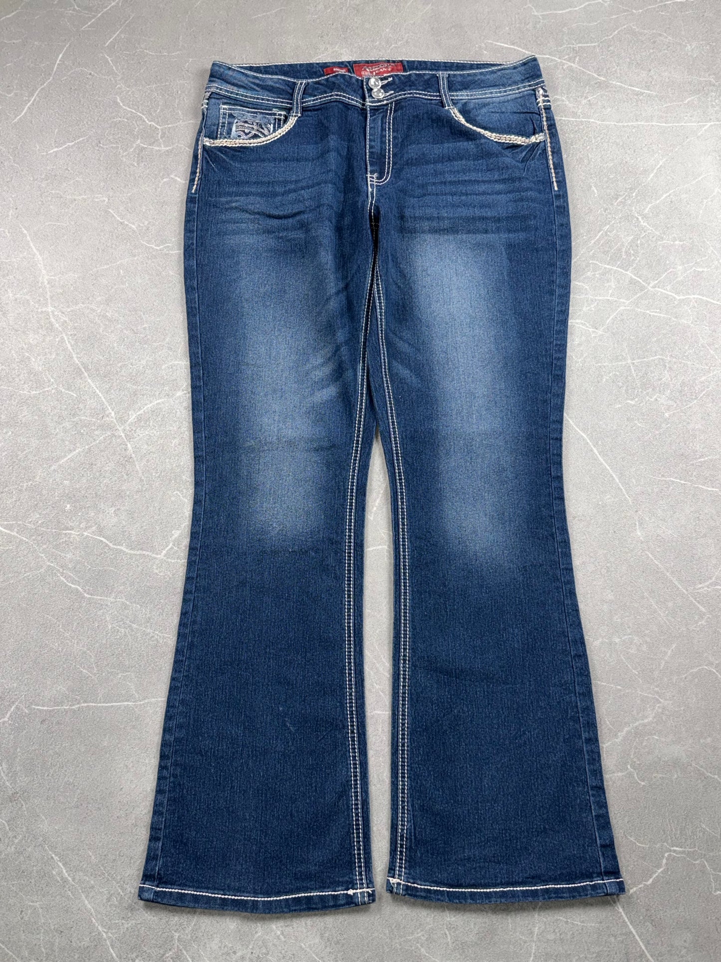 Arizona Bootcut Low Rise // L