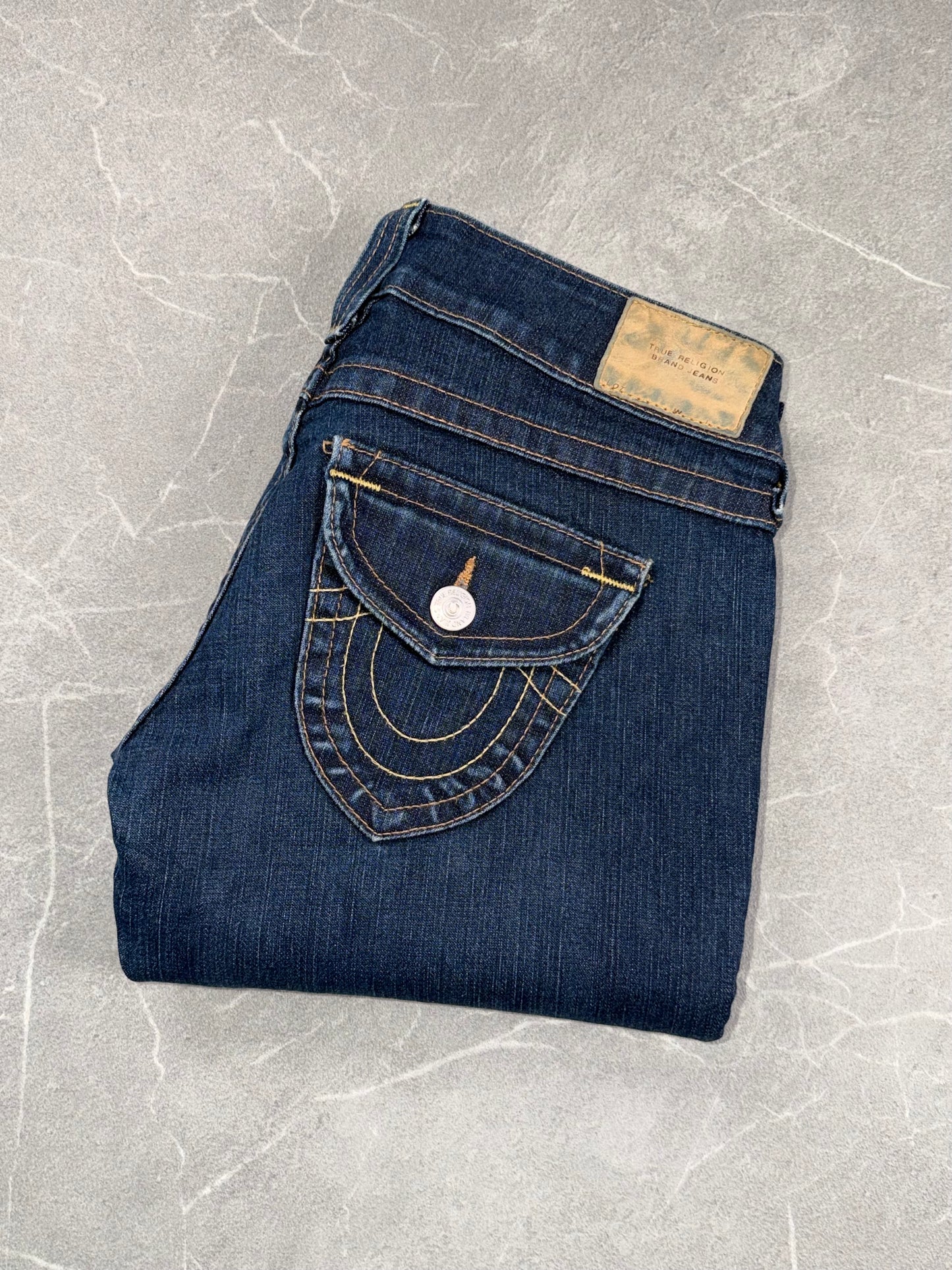True Religion Flared Low Rise // 28 (M)
