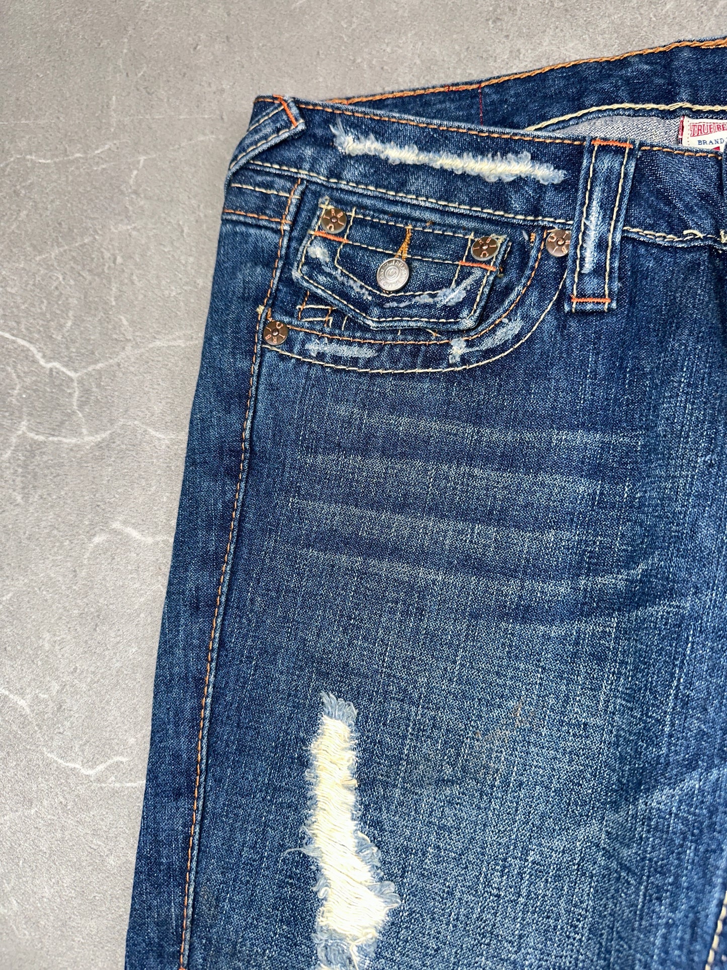 True Religion Flared Low Rise // 28 (M)
