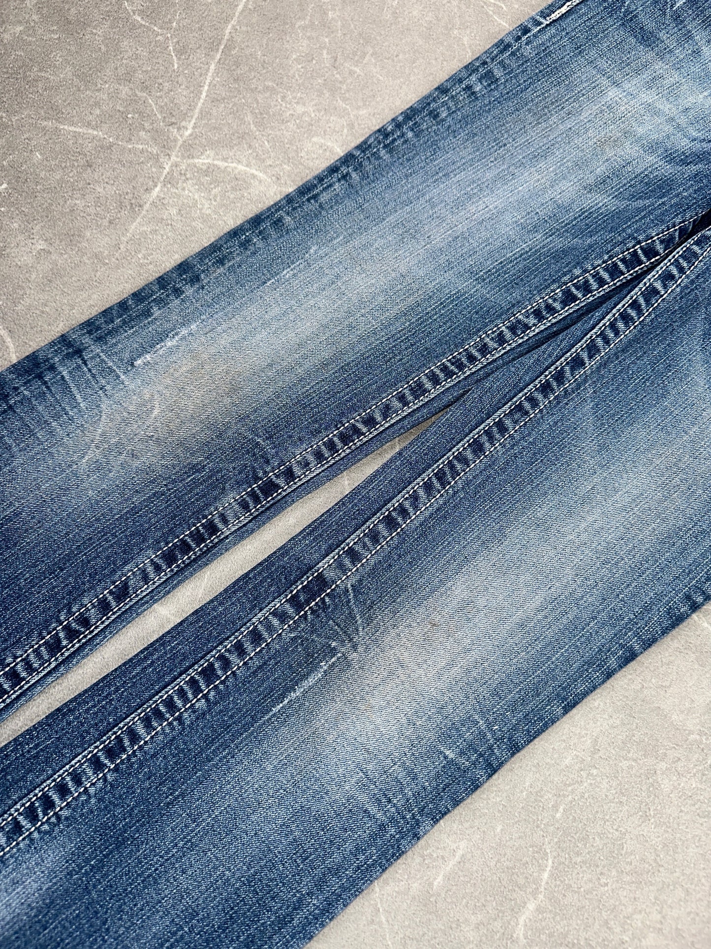 Miss Me Bootcut Low Rise // 26 (S)