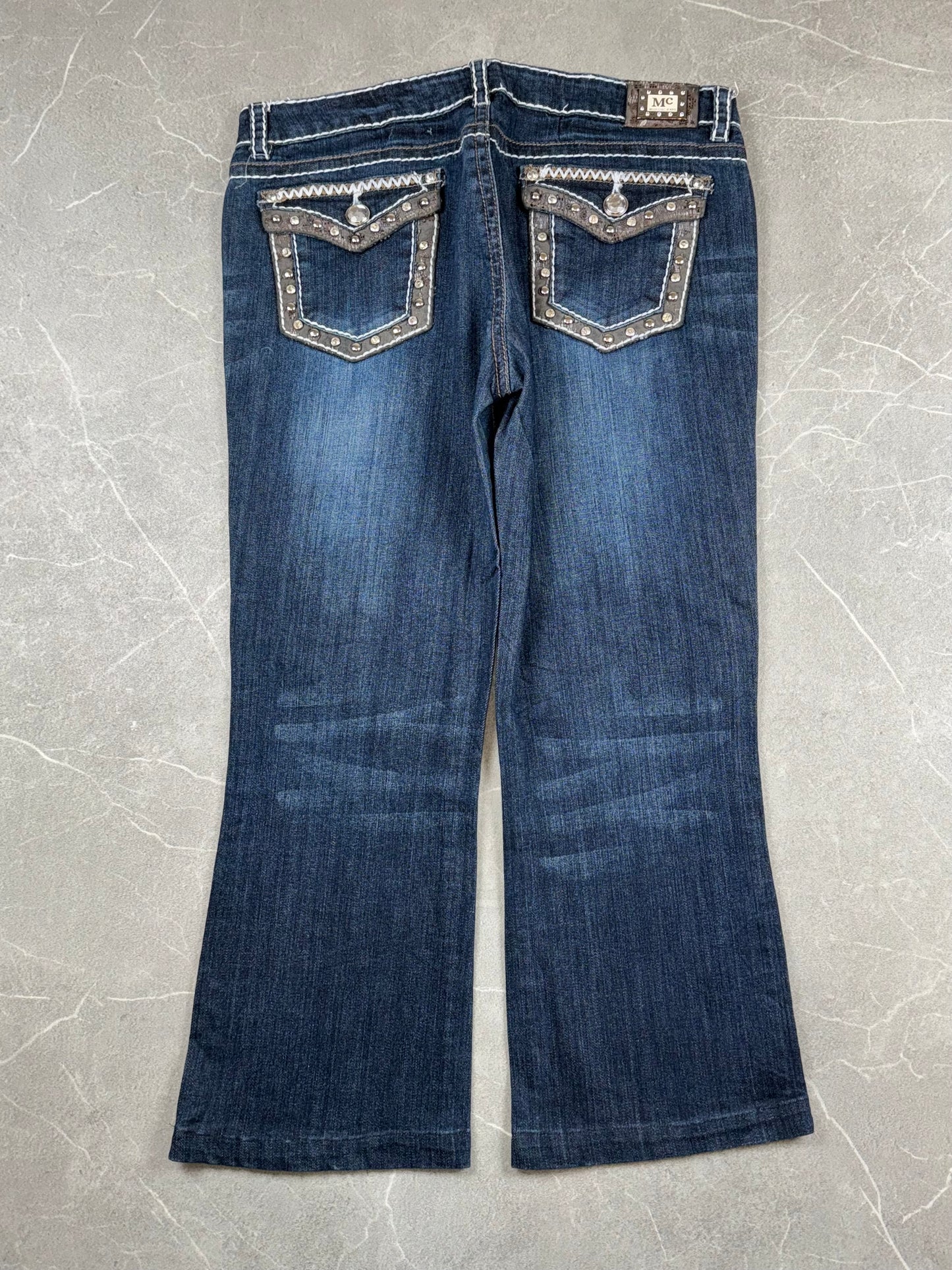 Miss Chic Straight Capri // XL