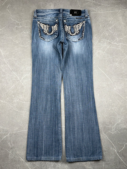 Miss Me Bootcut Low Rise // 28 (M)