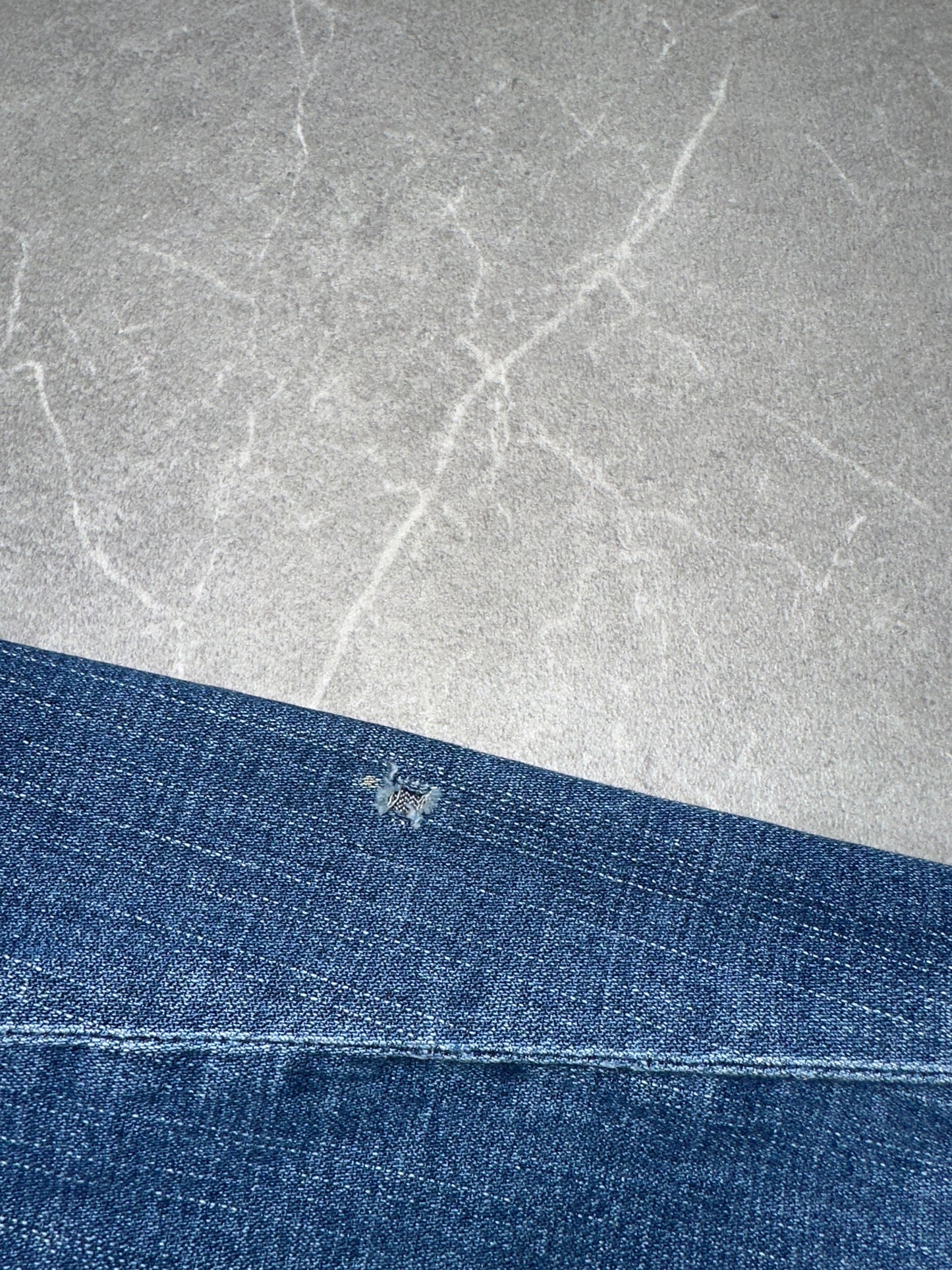 True Religion Flared Low Rise // 27 (S)