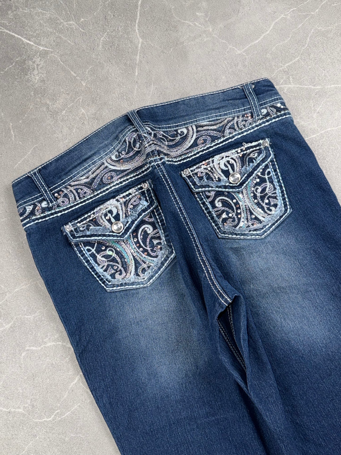 Arizona Bootcut Low Rise // L
