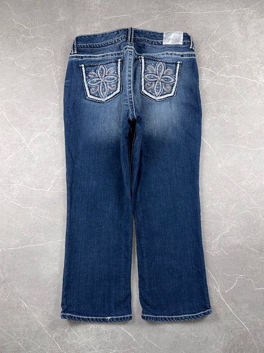Maurices Straight Mid Rise Capri 3/4 Jeans // L
