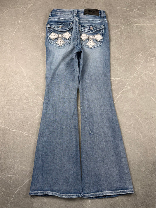 Sky Jeans Flared Low-Mid Rise // XS
