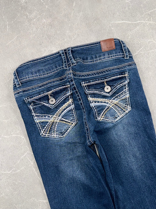 Wallflower Jeans Bootcut Low-Mid Rise // XS