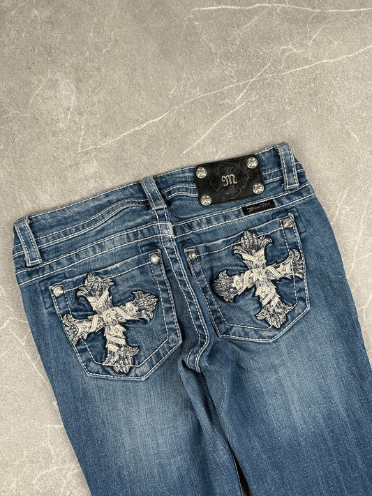 Miss Me Bootcut Low Rise // 26 (S)