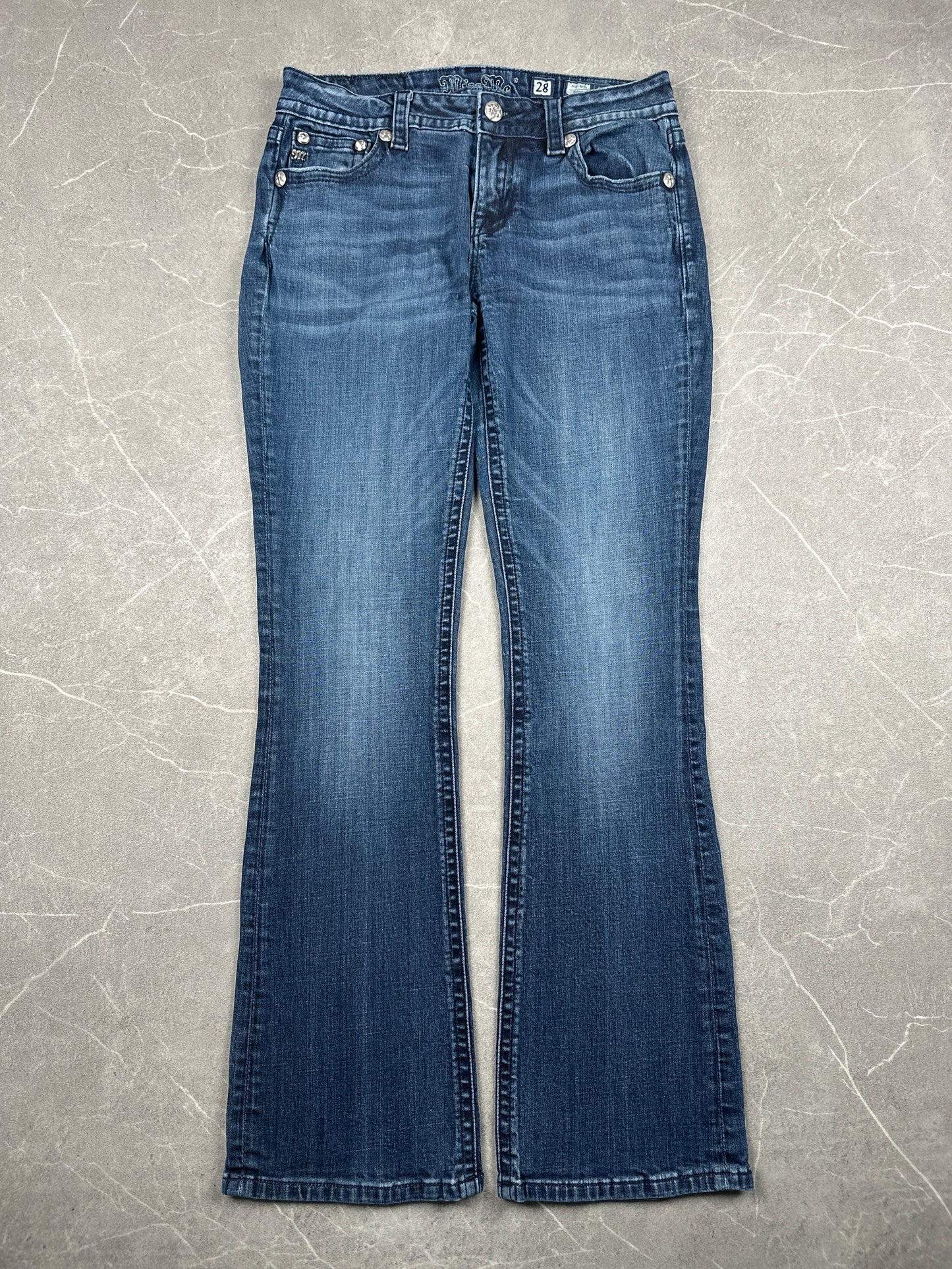 Miss Me Bootcut Mid Rise // 28 (M)