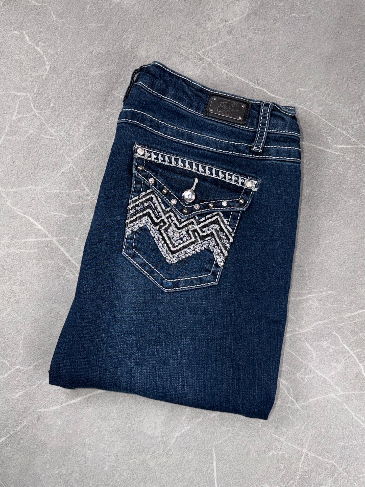 Earl Jeans Bootcut Mid Rise // L