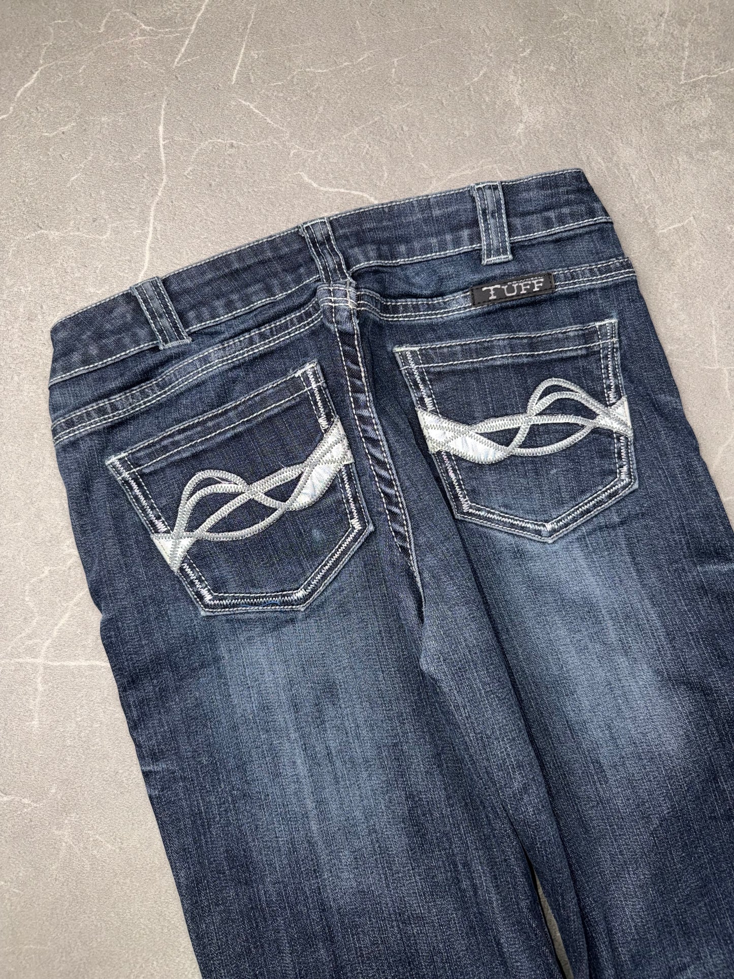 Cowgirl Tuff Bootcut Low Rise // 28 (M)