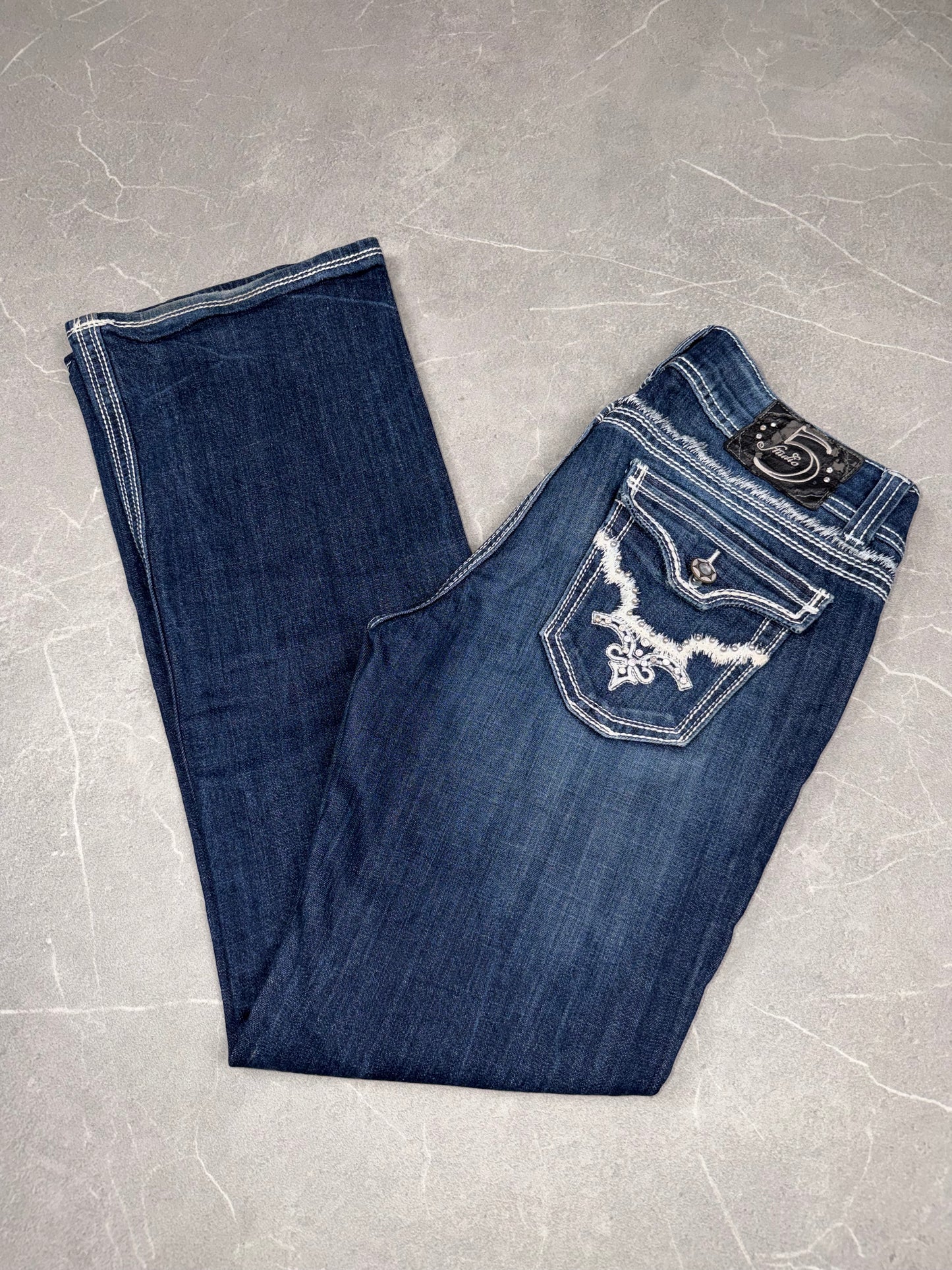 Studio Bootcut Low Rise // M