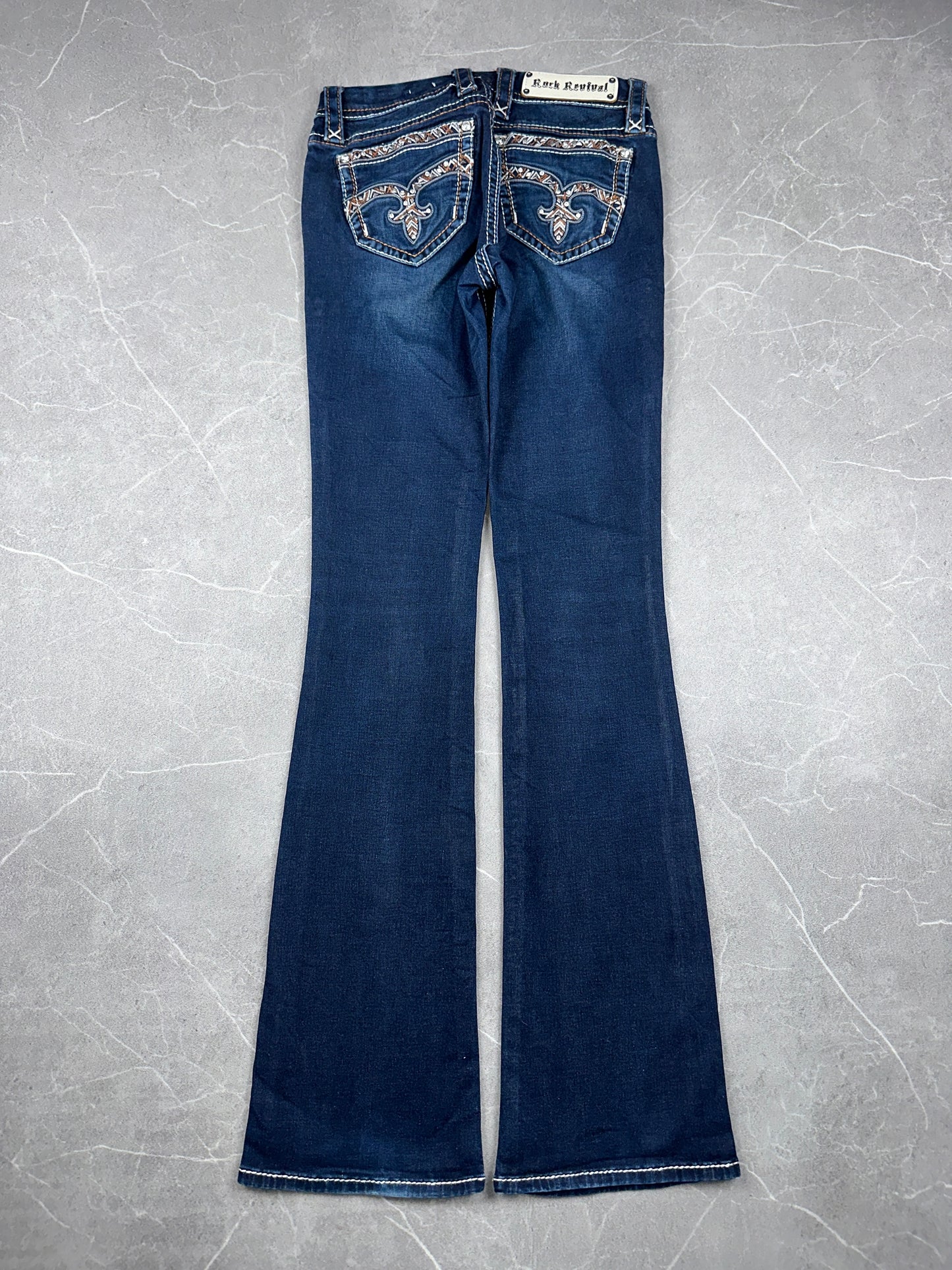 Rock Revival Bootcut Mid Rise // 26 (S)