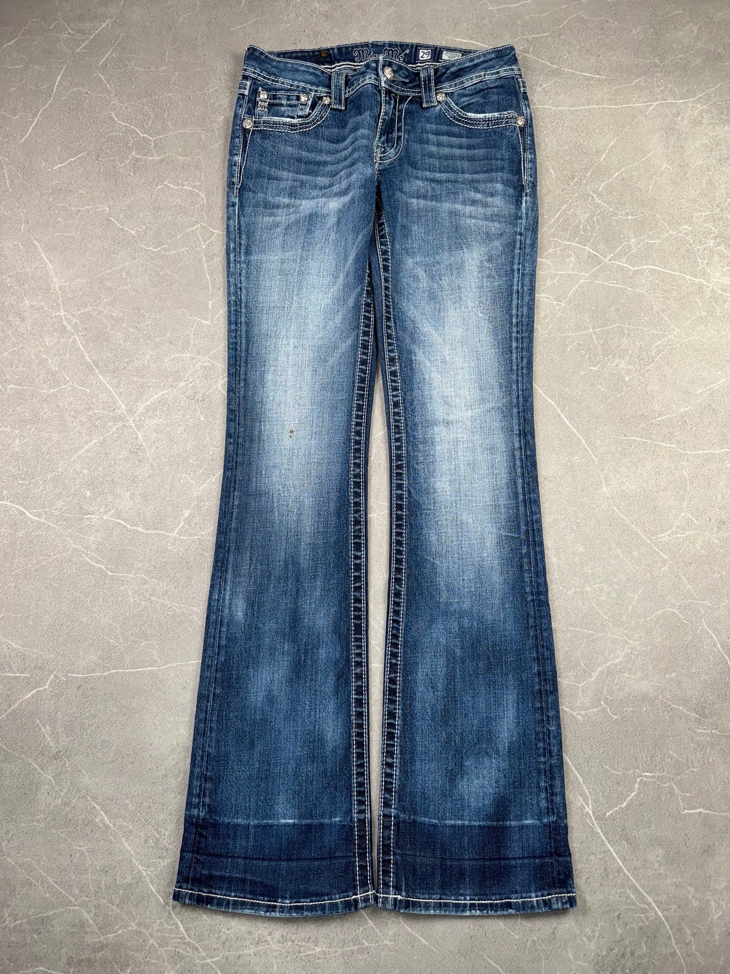 Miss Me Bootcut Low Rise // 29 (M)