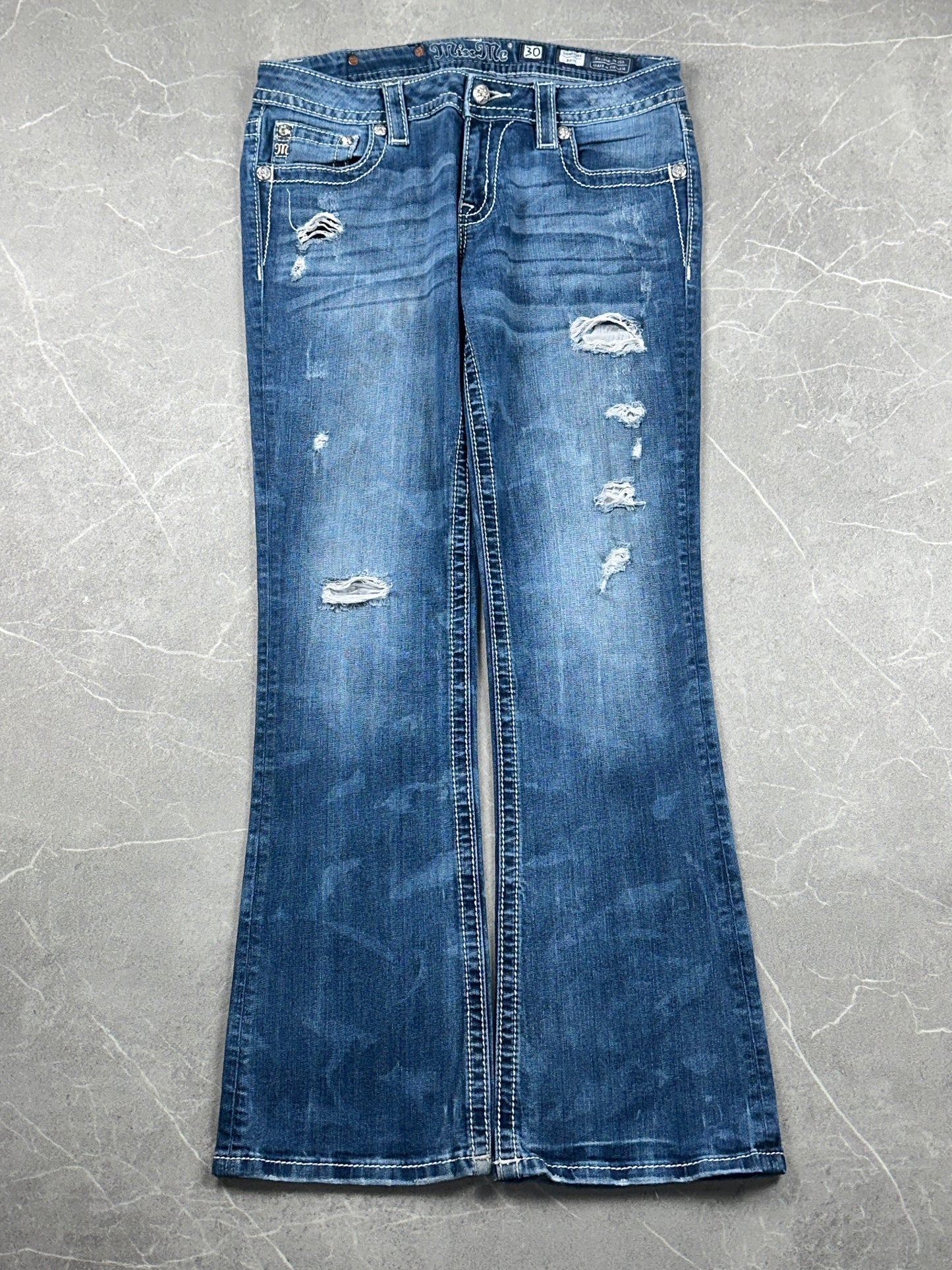 Miss Me Bootcut Low Rise // 30 (M)