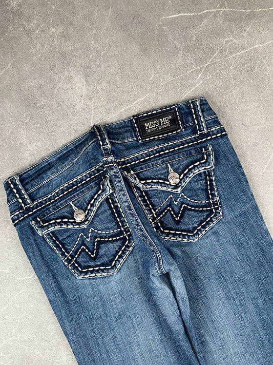 Miss Me Bootcut Low Rise // 29 (M)