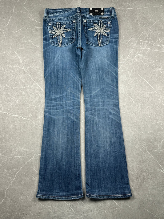 Miss Me Bootcut Low Rise // 30 (M)