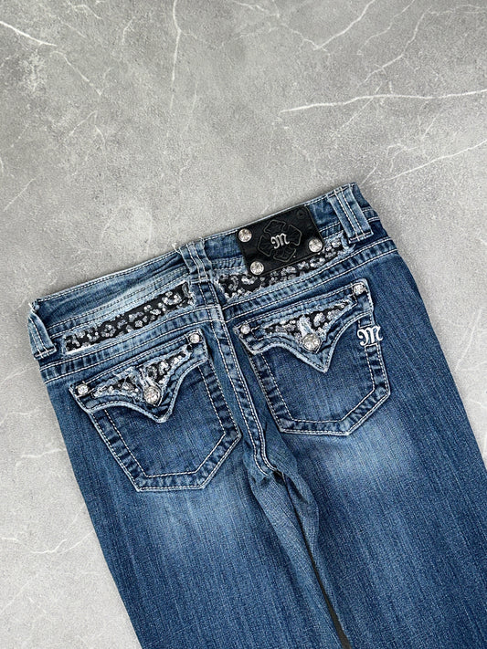 Miss Me Bootcut Low Rise // 28 (M)