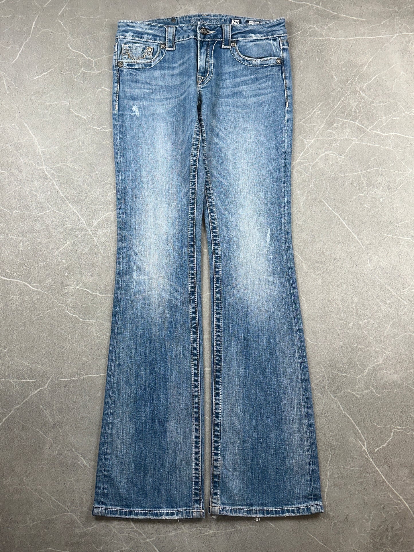 Miss Me Bootcut Low Rise // 29 (M)