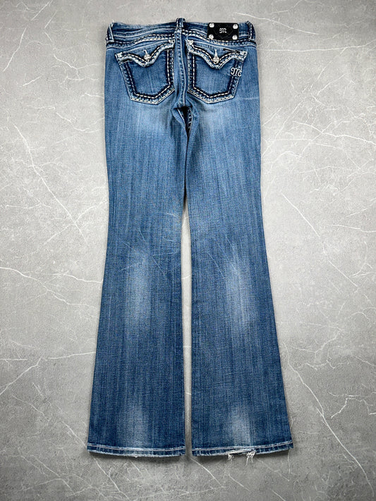 Miss Me Bootcut Low Rise // 29 (M)