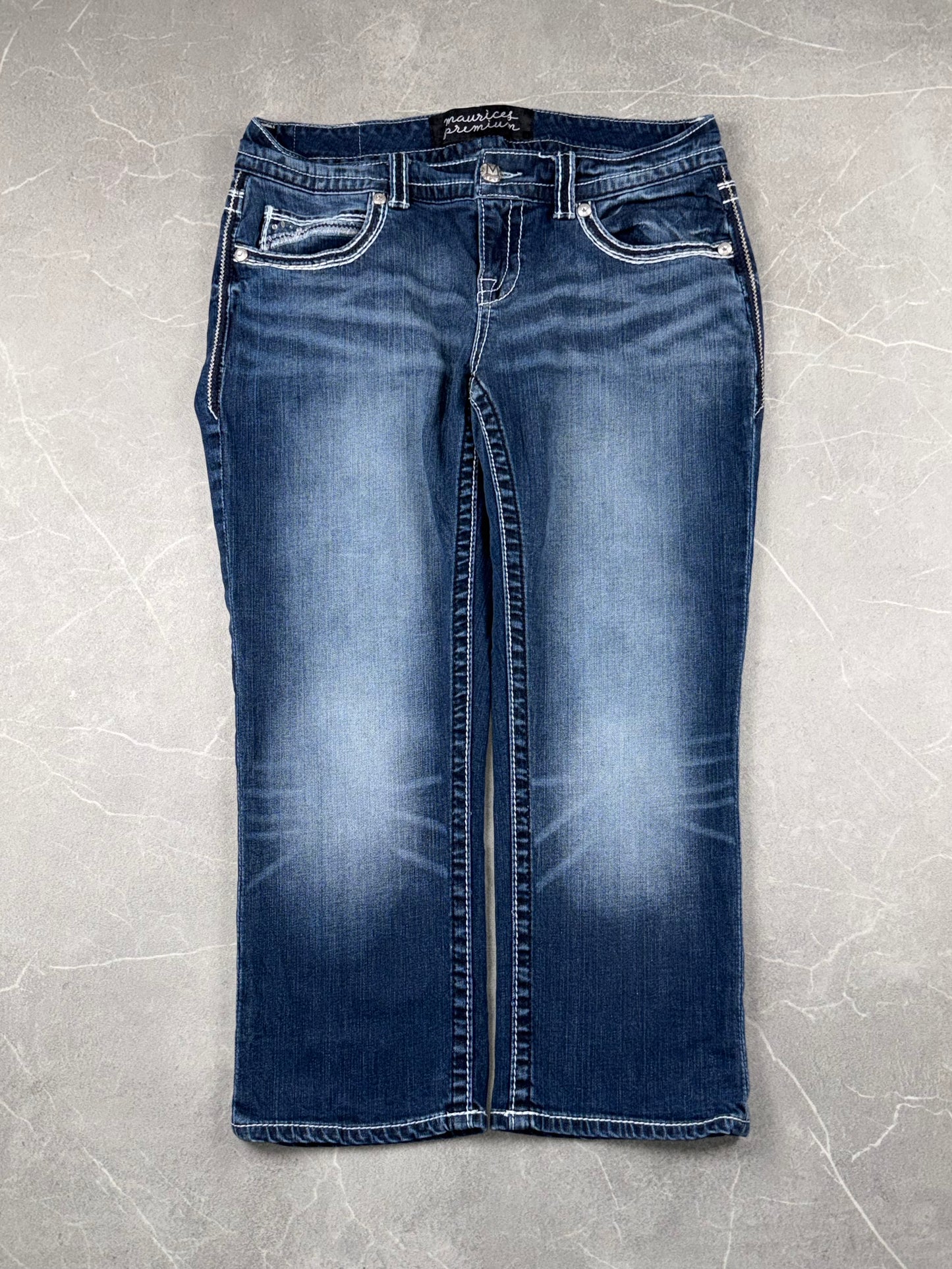 Maurices Straight Mid Rise Capri 3/4 Jeans // L