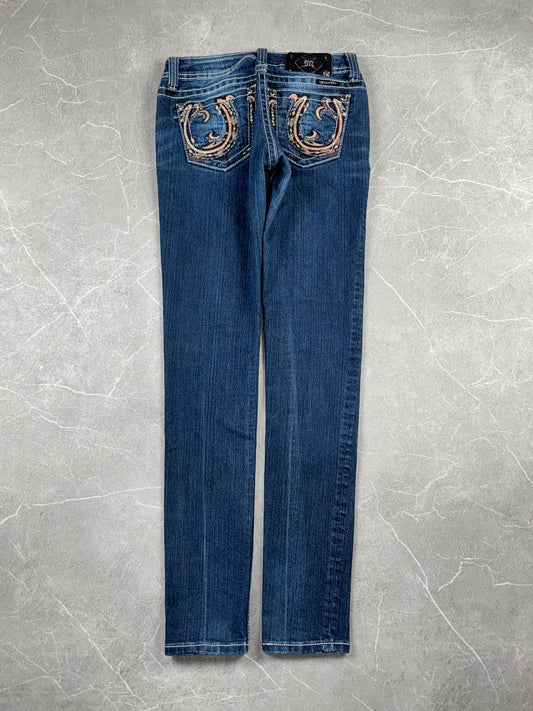 Miss Me Skinny Low Rise // 26 (S)