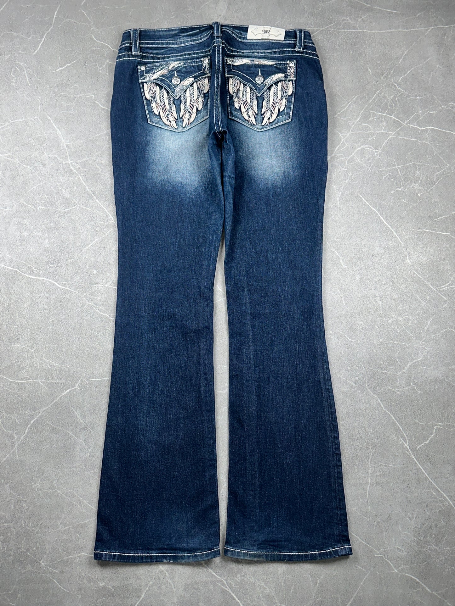 Miss Me Bootcut Low Rise // 31 (L)