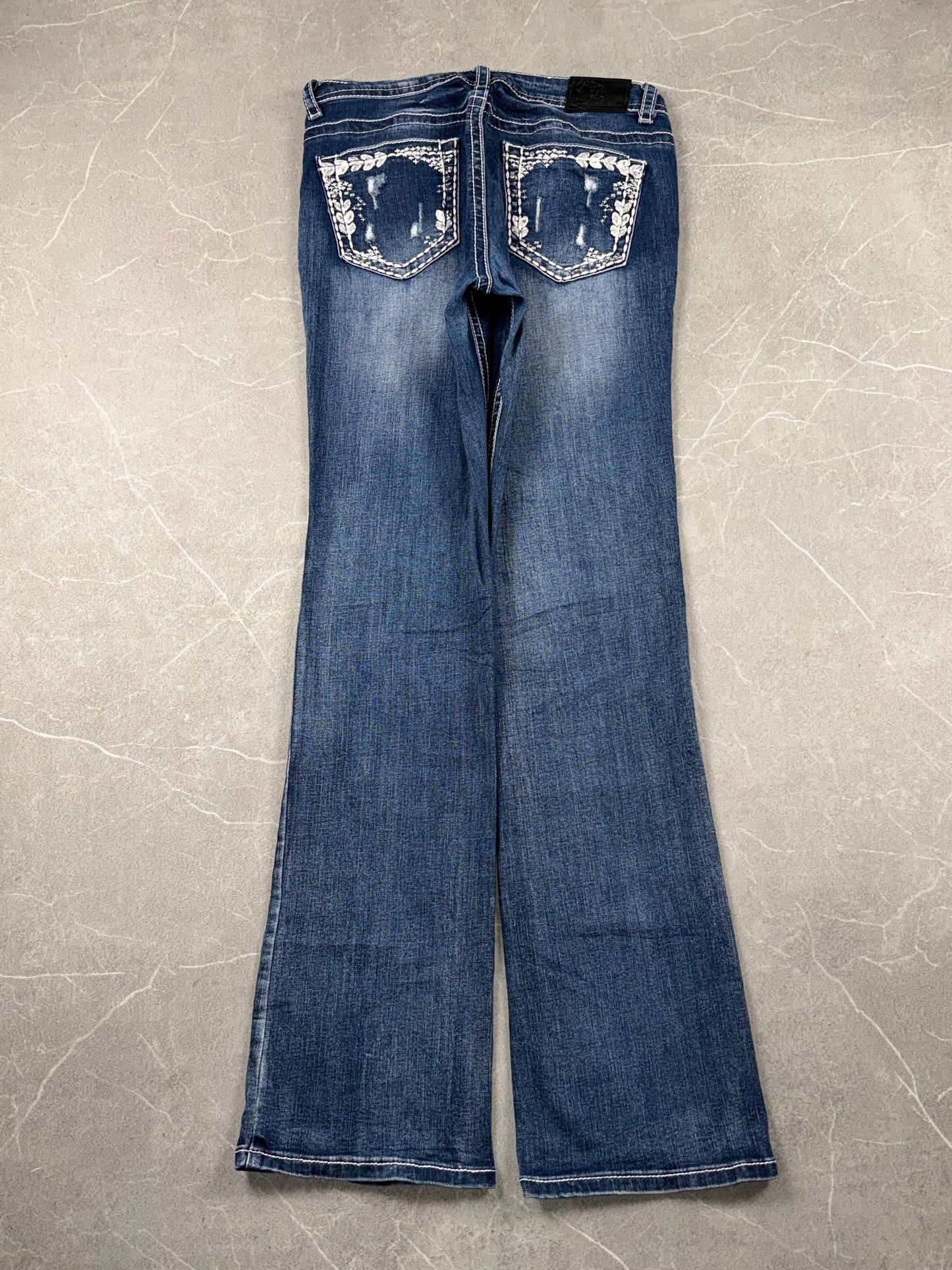 Cedar Rose Jeans Bootcut Mid Rise // M