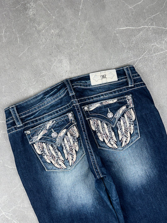 Miss Me Bootcut Low Rise // 31 (L)