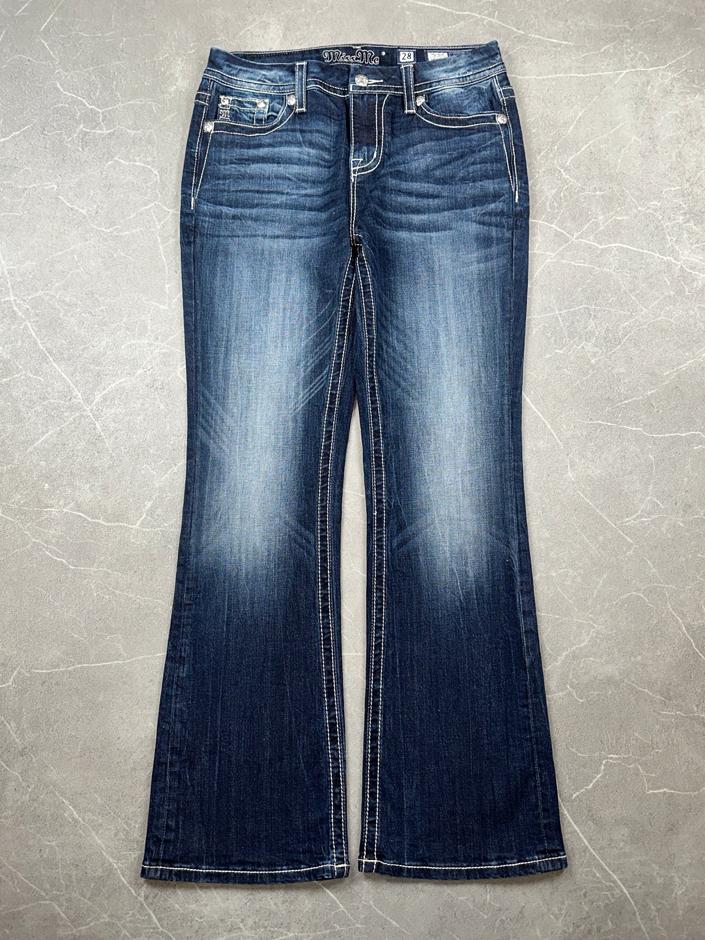 Miss Me Bootcut Mid Rise // 28 (M)