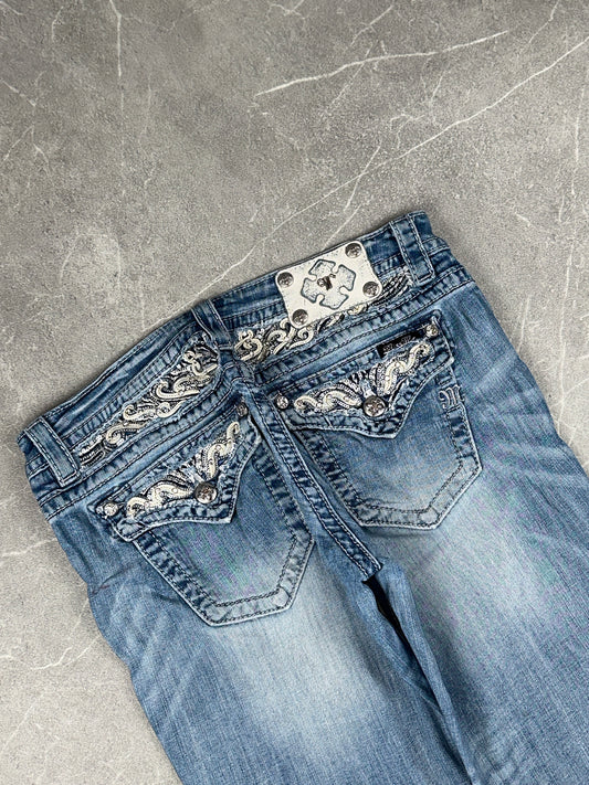 Miss Me Bootcut Low Rise // 29 (M)